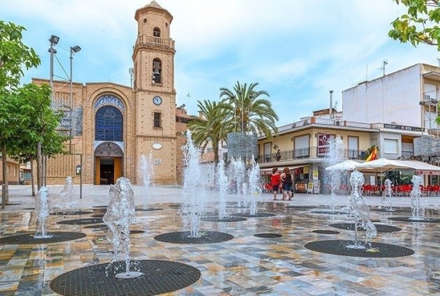 Nowy budynek - Szalet -
Pilar de la Horadada - Lo Romero Golf