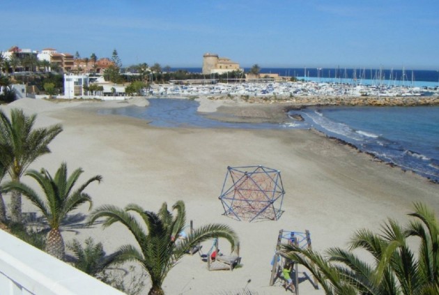 Neue Gebäude - Chalet -
Pilar de la Horadada - Lo Romero Golf