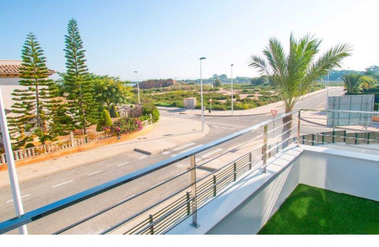 Nieuwbouw Woningen - Chalet -
La Marina - La Marina / El Pinet