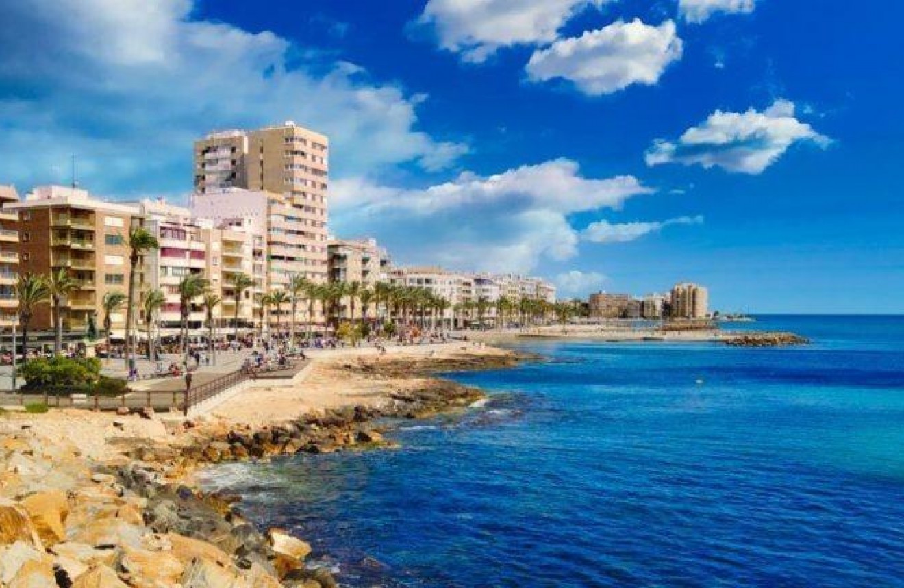 Neue Gebäude - Wohnung -
Torrevieja - Playa del Cura