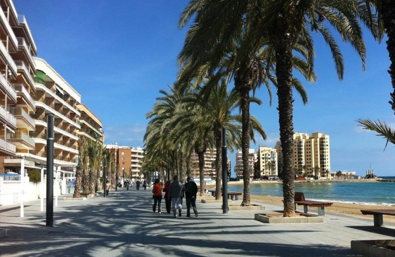 Nowy budynek - Mieszkanie w bloku -
Torrevieja - Playa del Cura