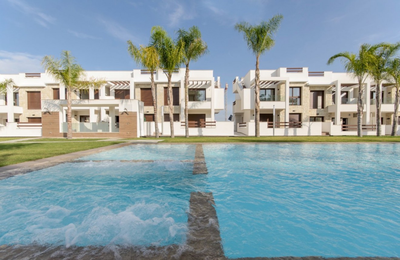 Neue Gebäude - Bungalow -
Torrevieja - Los Balcones