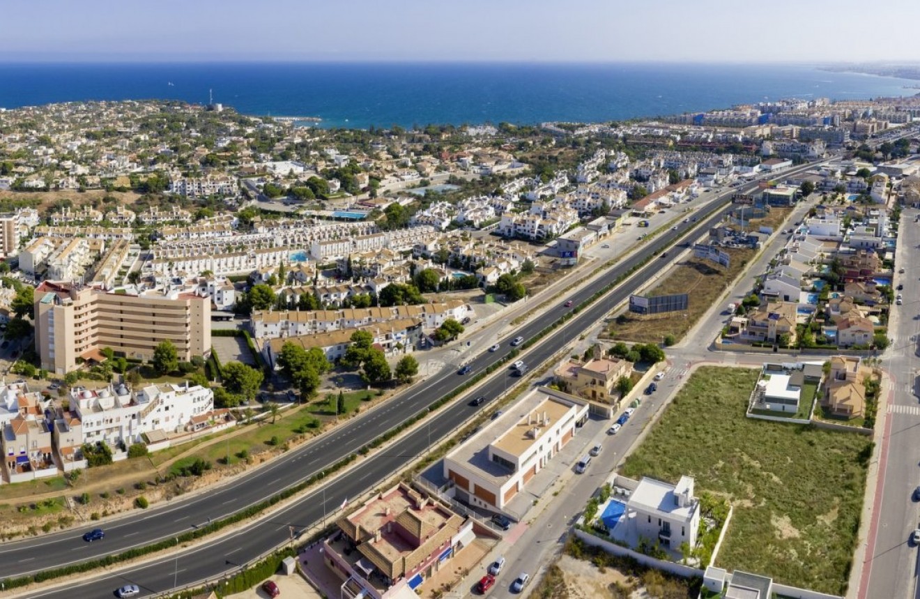 Nowy budynek - Szalet -
Orihuela Costa - La Zenia