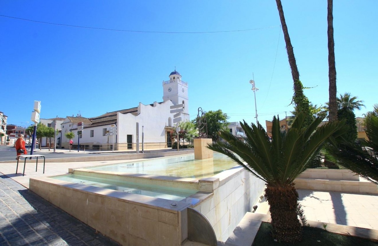 Obra nueva - Chalet -
Benijofar - Pueblo