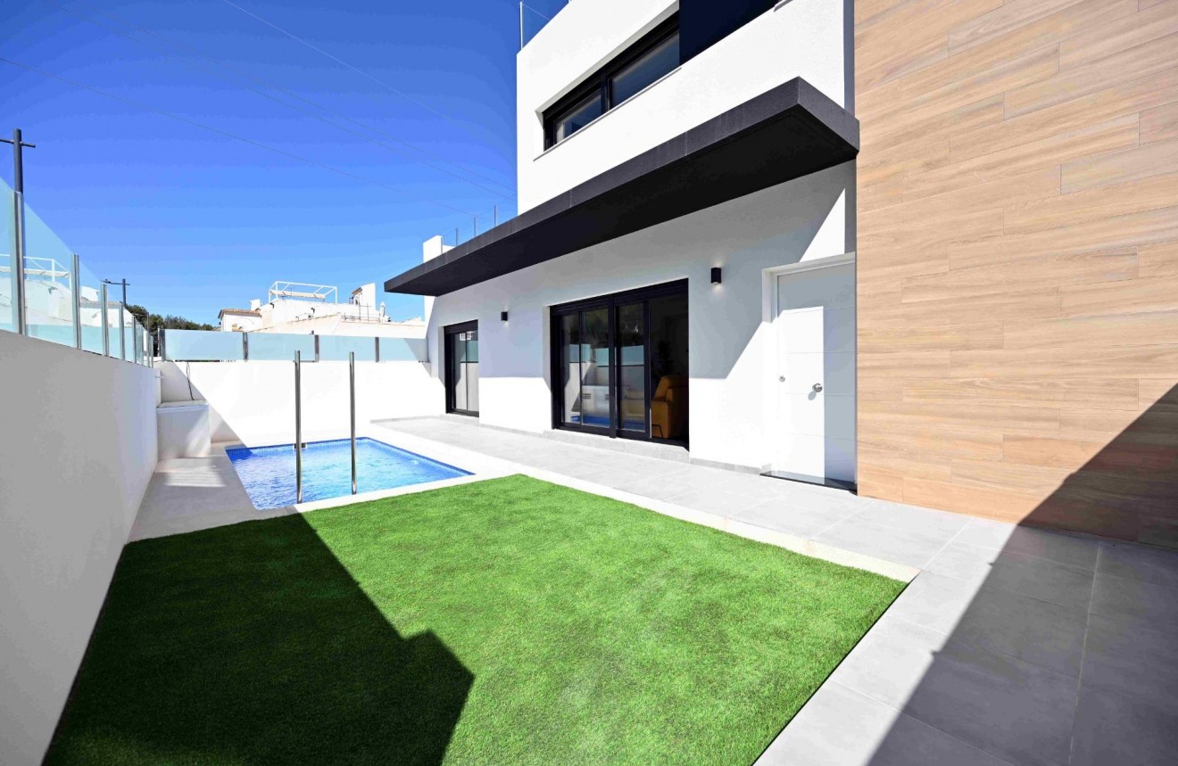 Obra nueva - Chalet -
Orihuela Costa - Las Filipinas