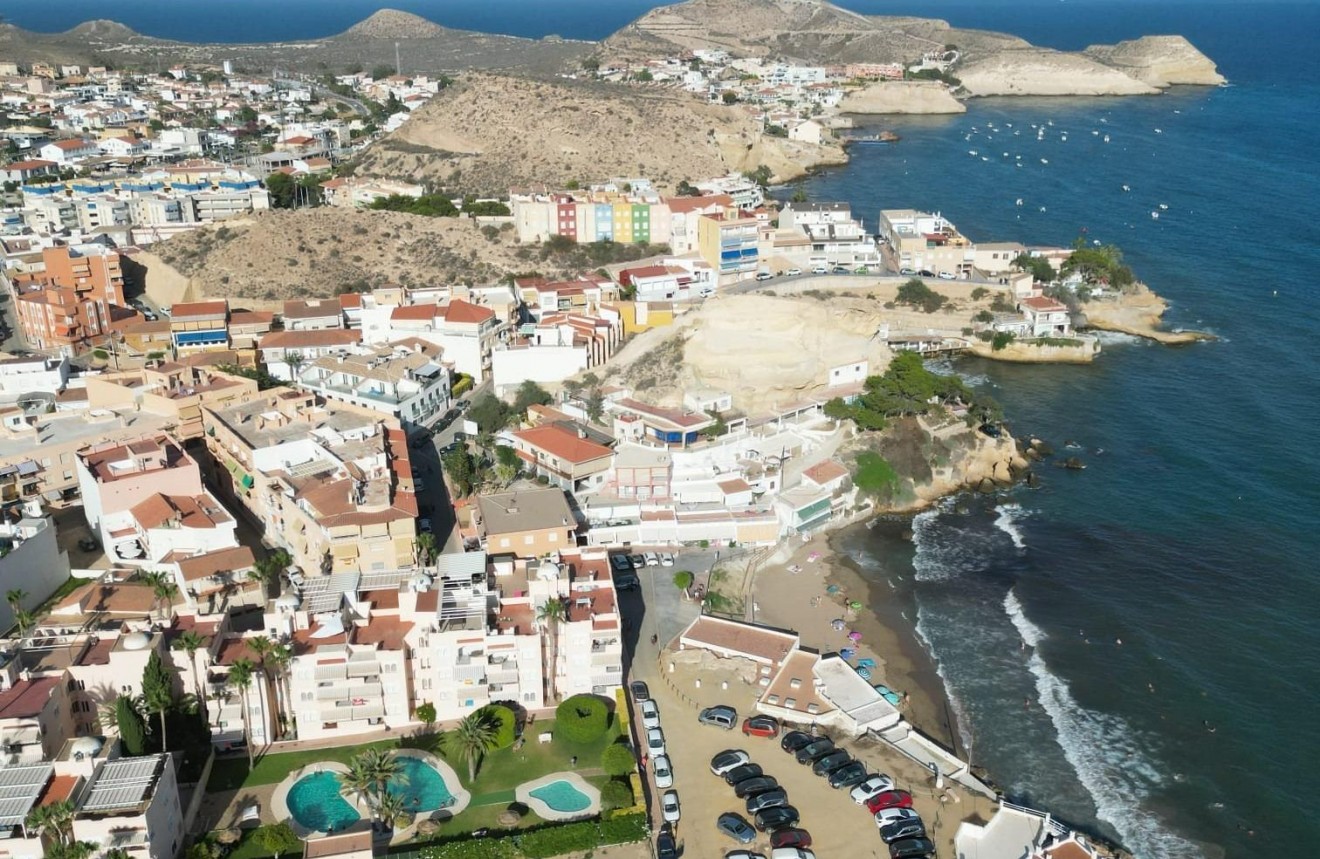 Nowy budynek - Szalet -
San Juan de los Terreros - Las Mimosas