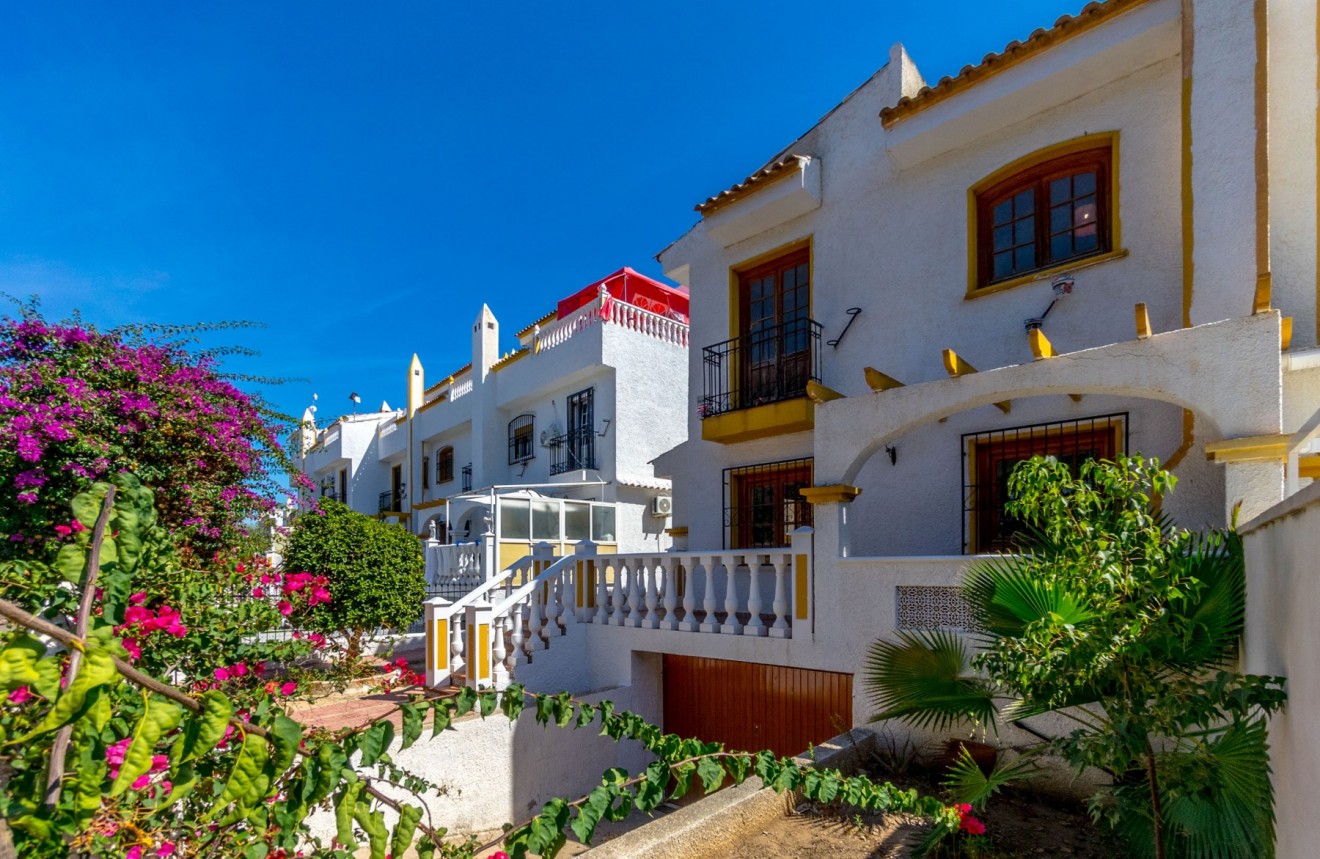 Segunda mano - Chalet -
Torrevieja - Los Balcones - Los Altos del Edén