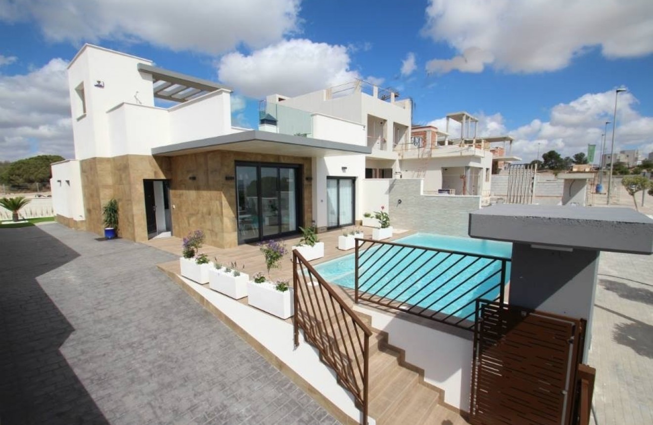 Obra nueva - Chalet -
Orihuela Costa - Campoamor