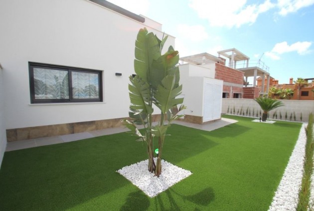 Nieuwbouw Woningen - Chalet -
Orihuela Costa - Campoamor