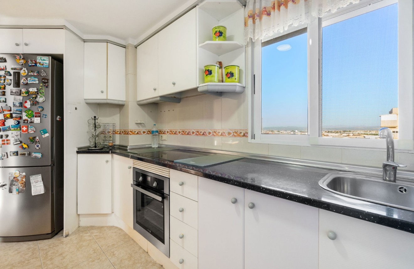 Resale - Apartment / flat -
Torrevieja - Nueva Torrevieja