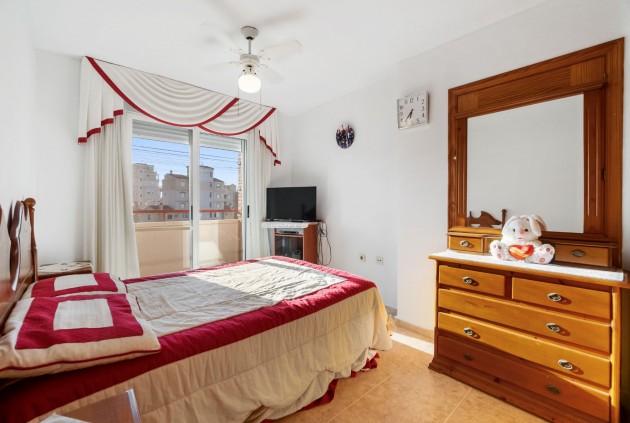 Tweedehands - Appartement / flat -
Torrevieja - Nueva Torrevieja