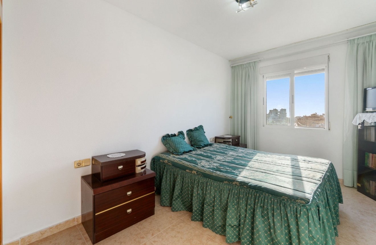 Resale - Apartment / flat -
Torrevieja - Nueva Torrevieja