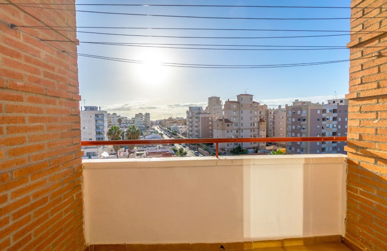 Tweedehands - Appartement / flat -
Torrevieja - Nueva Torrevieja