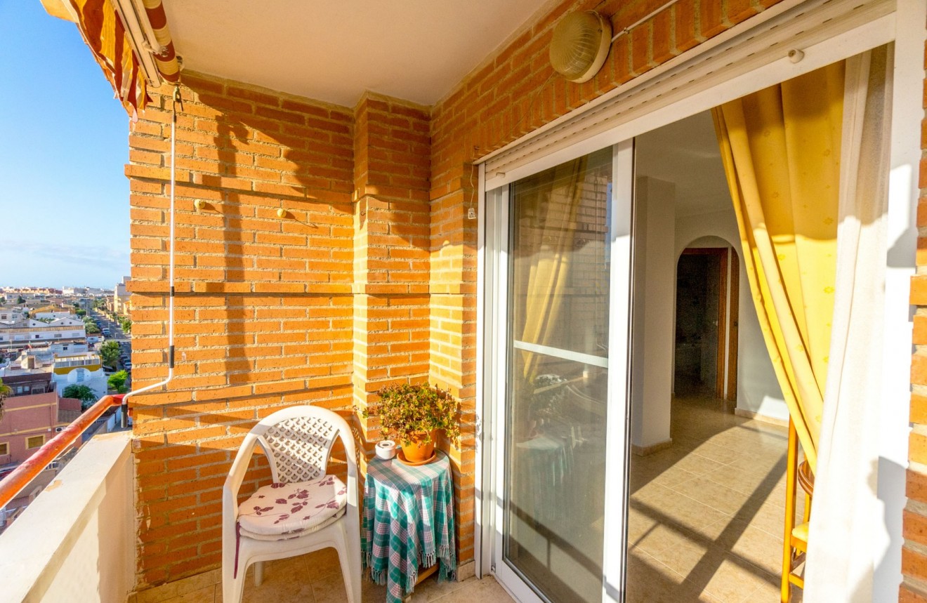 D'occasion - Appartement -
Torrevieja - Nueva Torrevieja