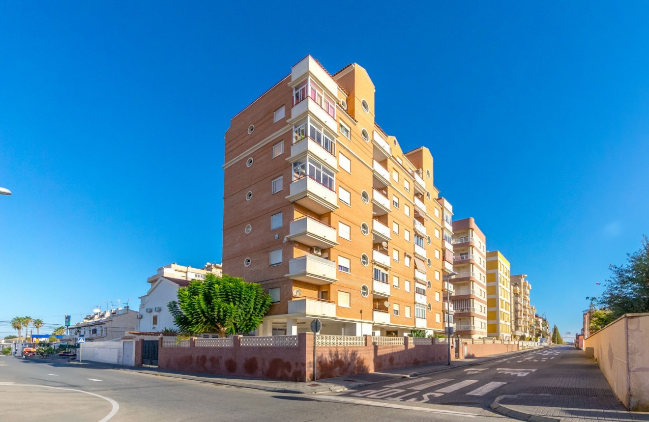 Tweedehands - Appartement / flat -
Torrevieja - Nueva Torrevieja