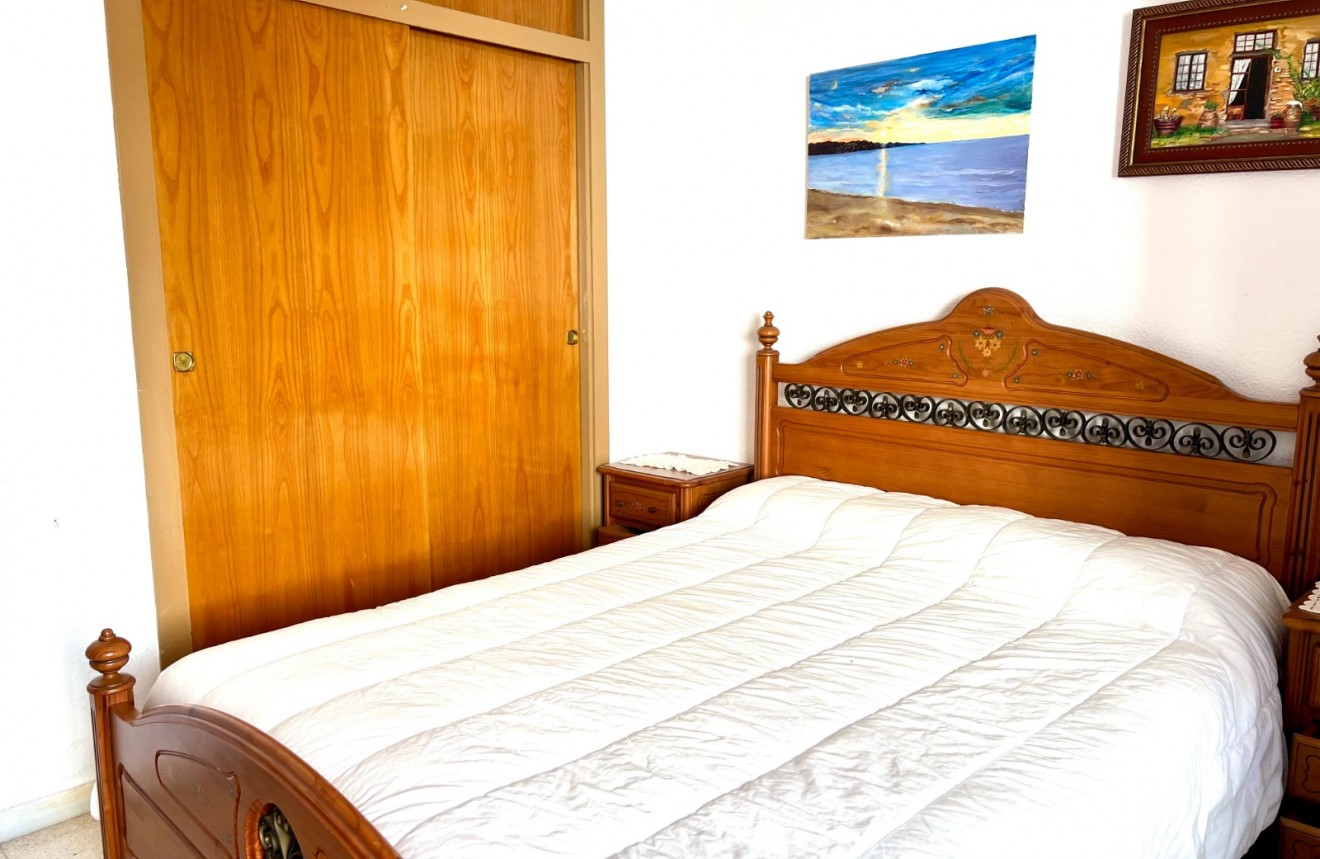 Aus zweiter Hand - Wohnung -
Torrevieja - Centro