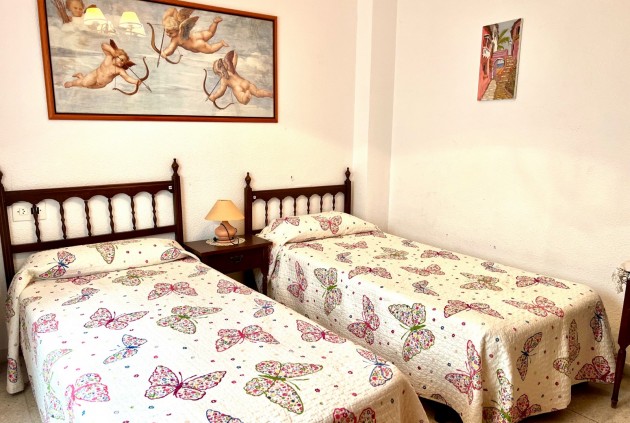 Aus zweiter Hand - Wohnung -
Torrevieja - Centro