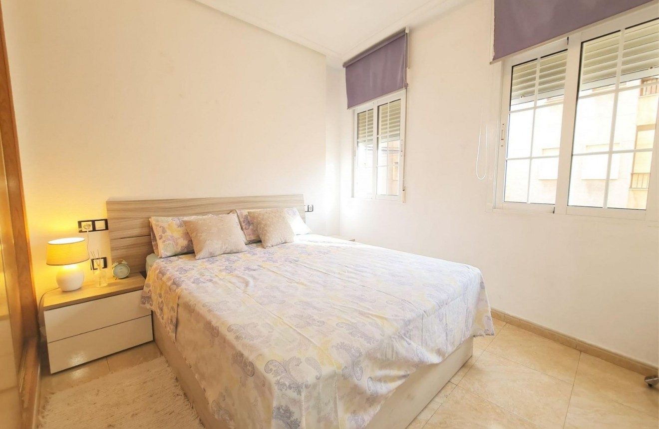 Aus zweiter Hand - Wohnung -
Torrevieja - Centro