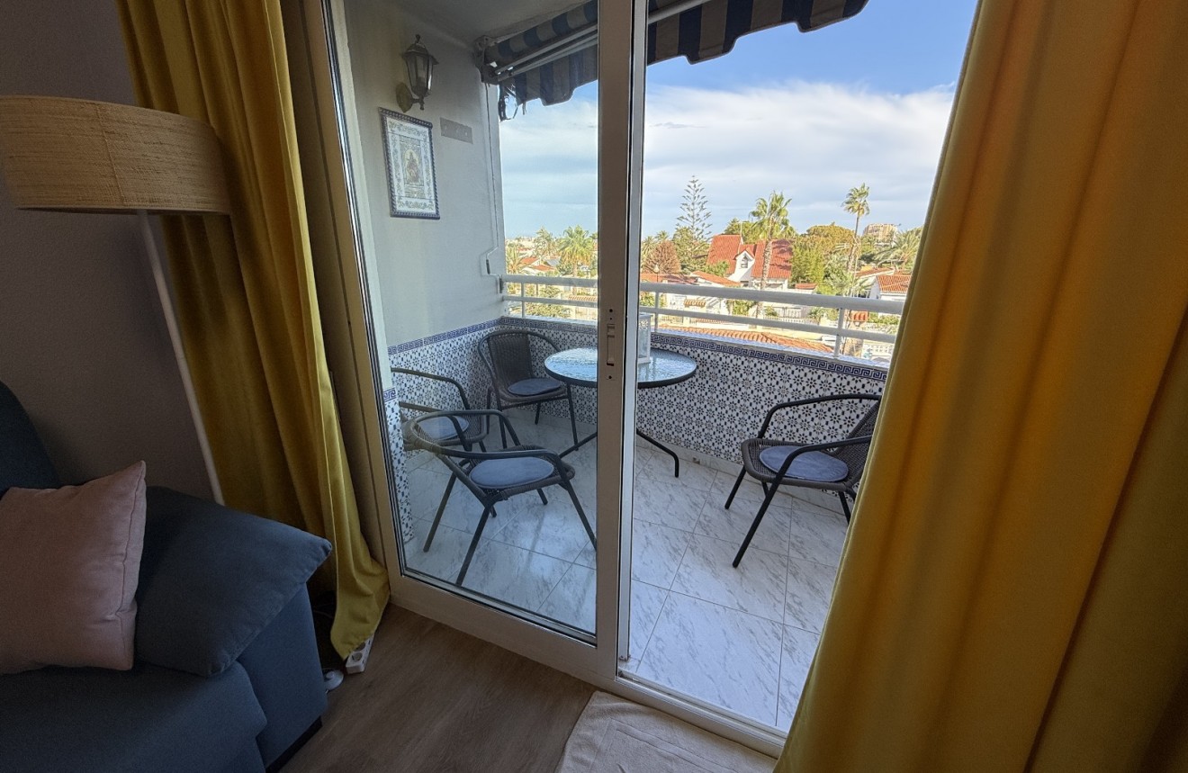 Resale - Apartment / flat -
Torrevieja - Costa Blanca