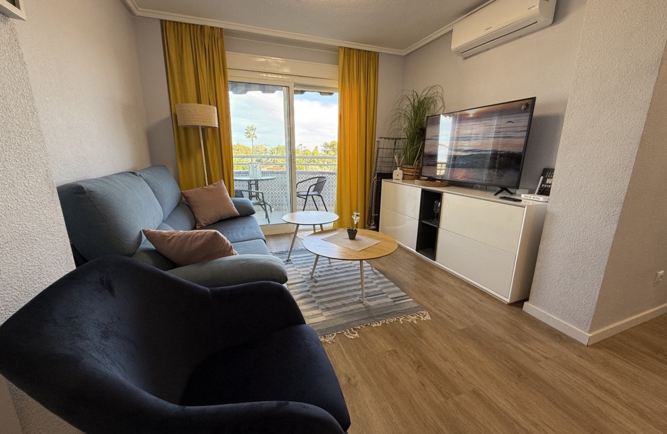 D'occasion - Appartement -
Torrevieja - Costa Blanca