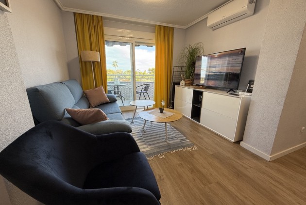 Resale - Apartment / flat -
Torrevieja - Costa Blanca