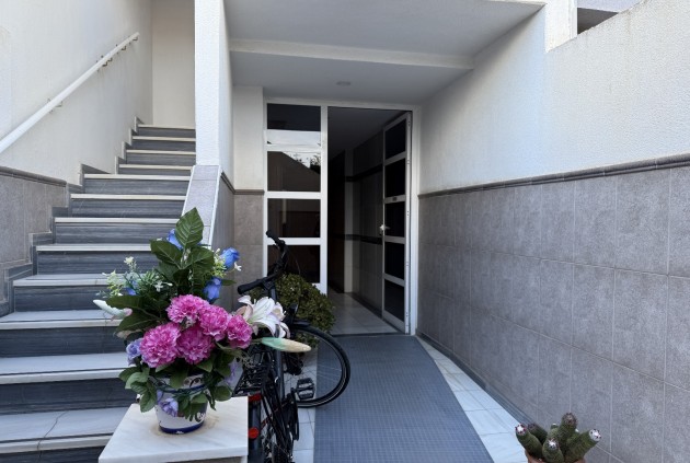 Resale - Apartment / flat -
Torrevieja - Costa Blanca