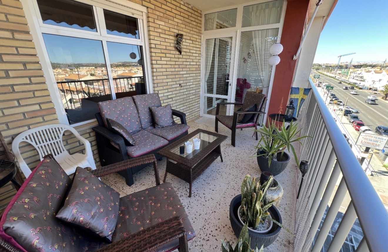 Resale - Apartment / flat -
Torrevieja - Costa Blanca