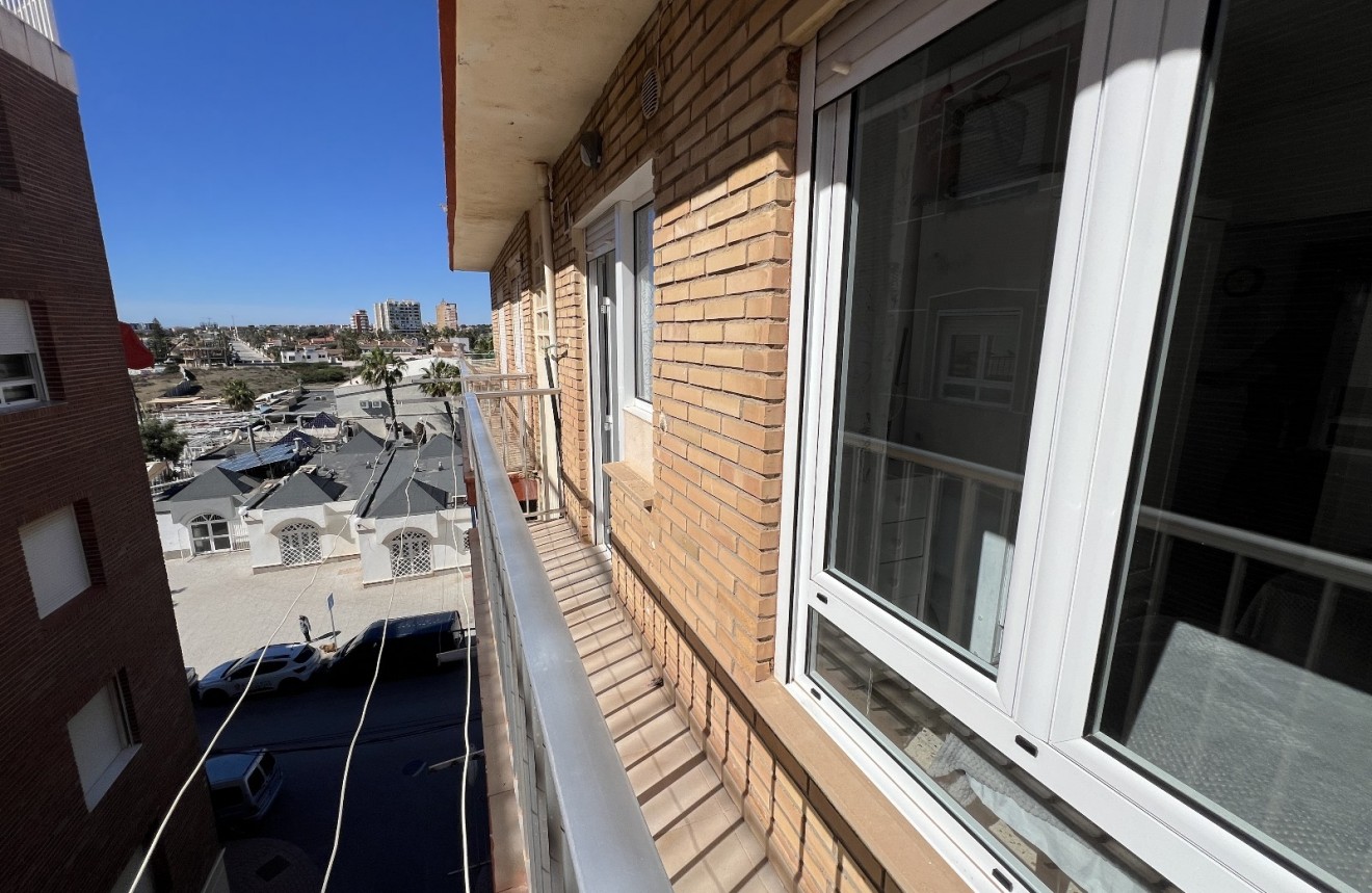 Resale - Apartment / flat -
Torrevieja - Costa Blanca