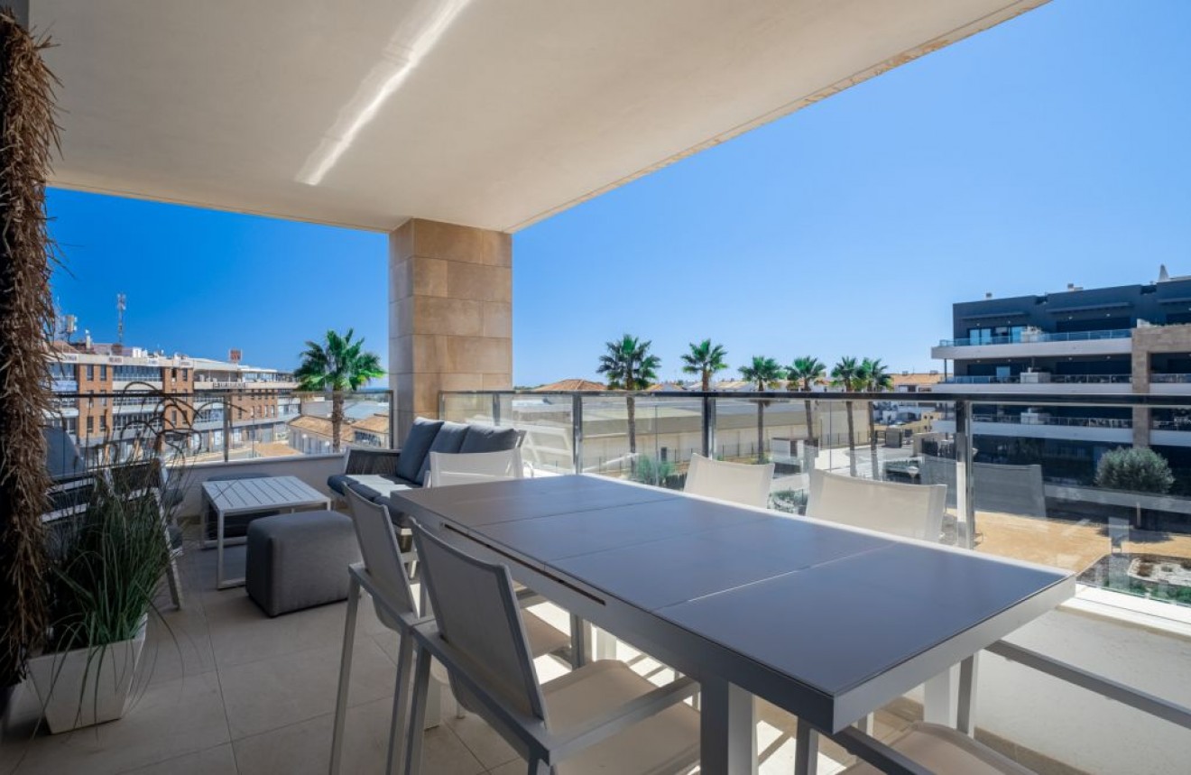 Resale - Apartment / flat -
Orihuela Costa - Costa Blanca