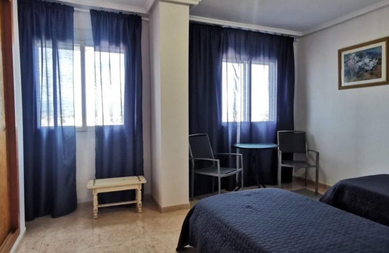 Resale - Apartment / flat -
Torrevieja - Costa Blanca