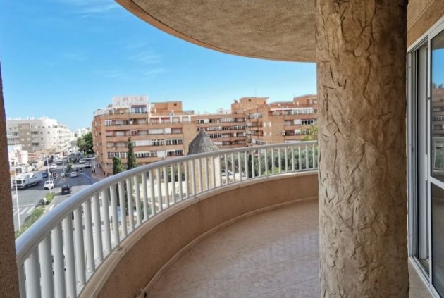 Resale - Apartment / flat -
Torrevieja - Costa Blanca