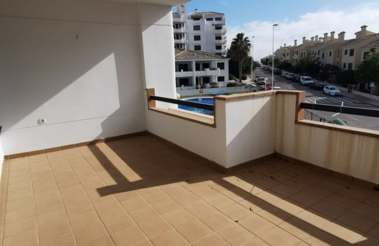 Aus zweiter Hand - Wohnung -
Orihuela Costa - Costa Blanca