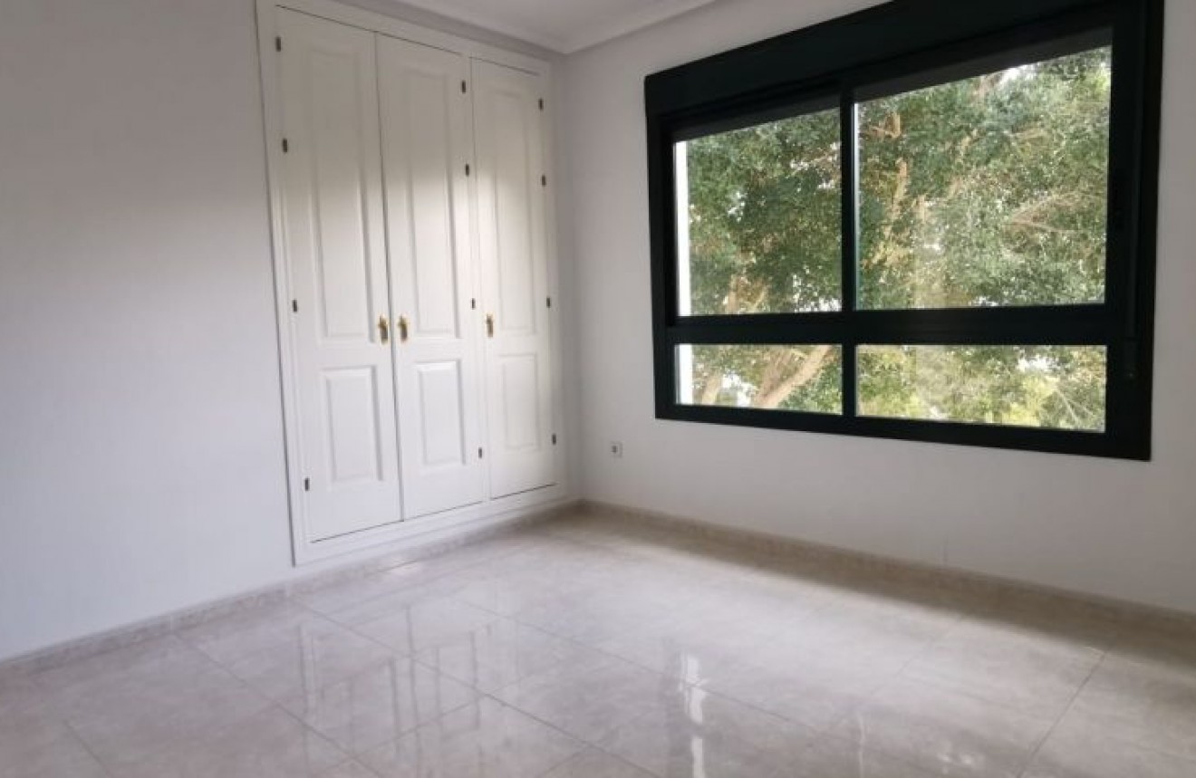 Resale - Apartment / flat -
Orihuela Costa - Costa Blanca