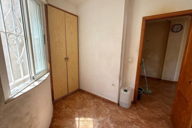 Resale - Apartment / flat -
Torrevieja - Costa Blanca