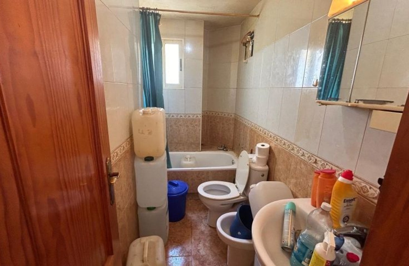 Resale - Apartment / flat -
Torrevieja - Costa Blanca