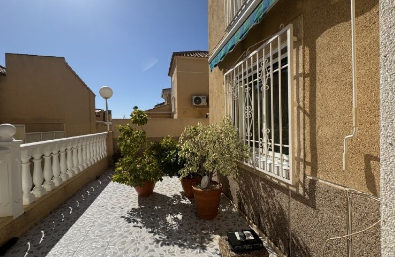 Tweedehands - Chalet -
Torrevieja - Costa Blanca