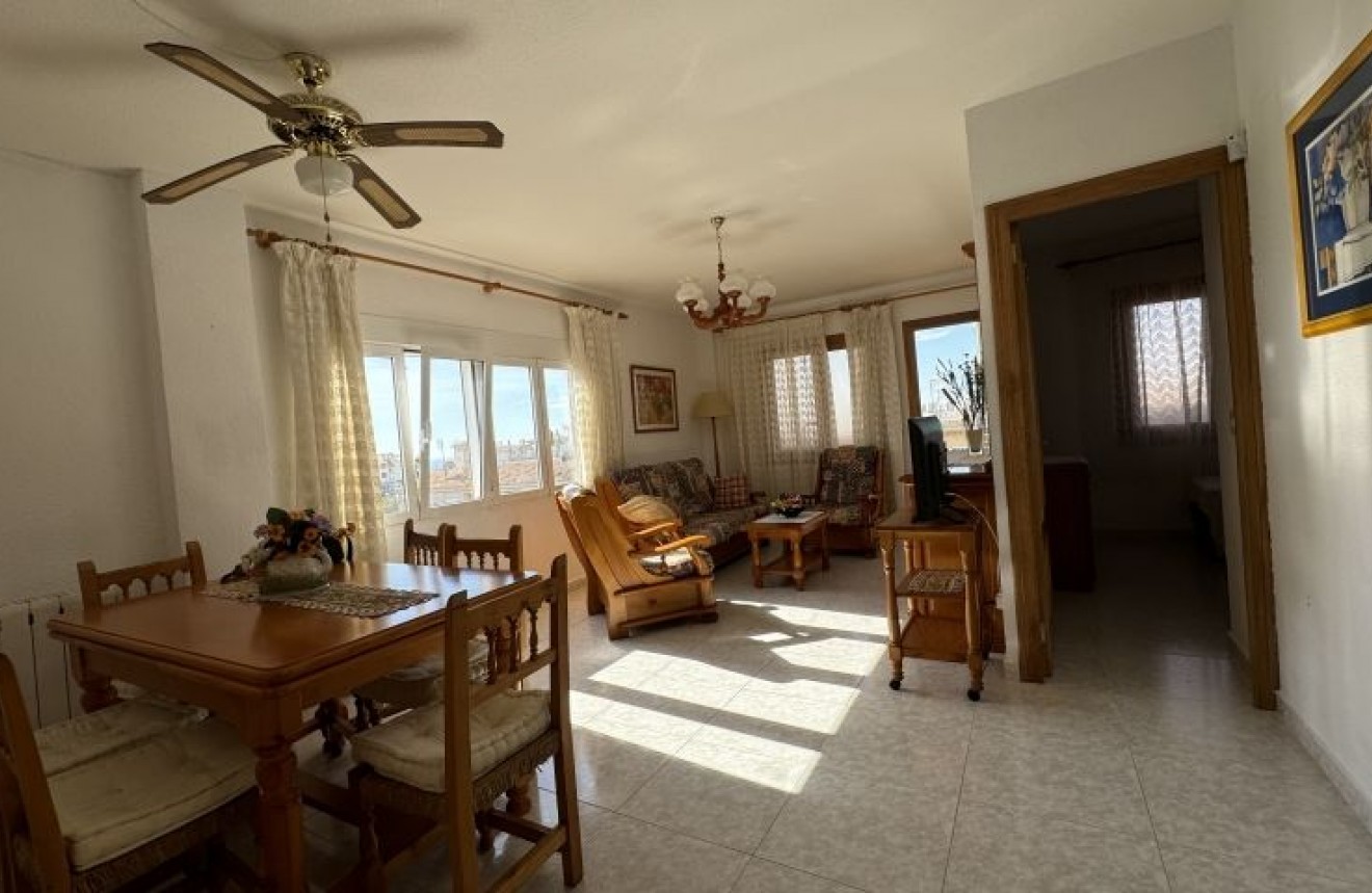 Aus zweiter Hand - Wohnung -
Orihuela Costa - Costa Blanca