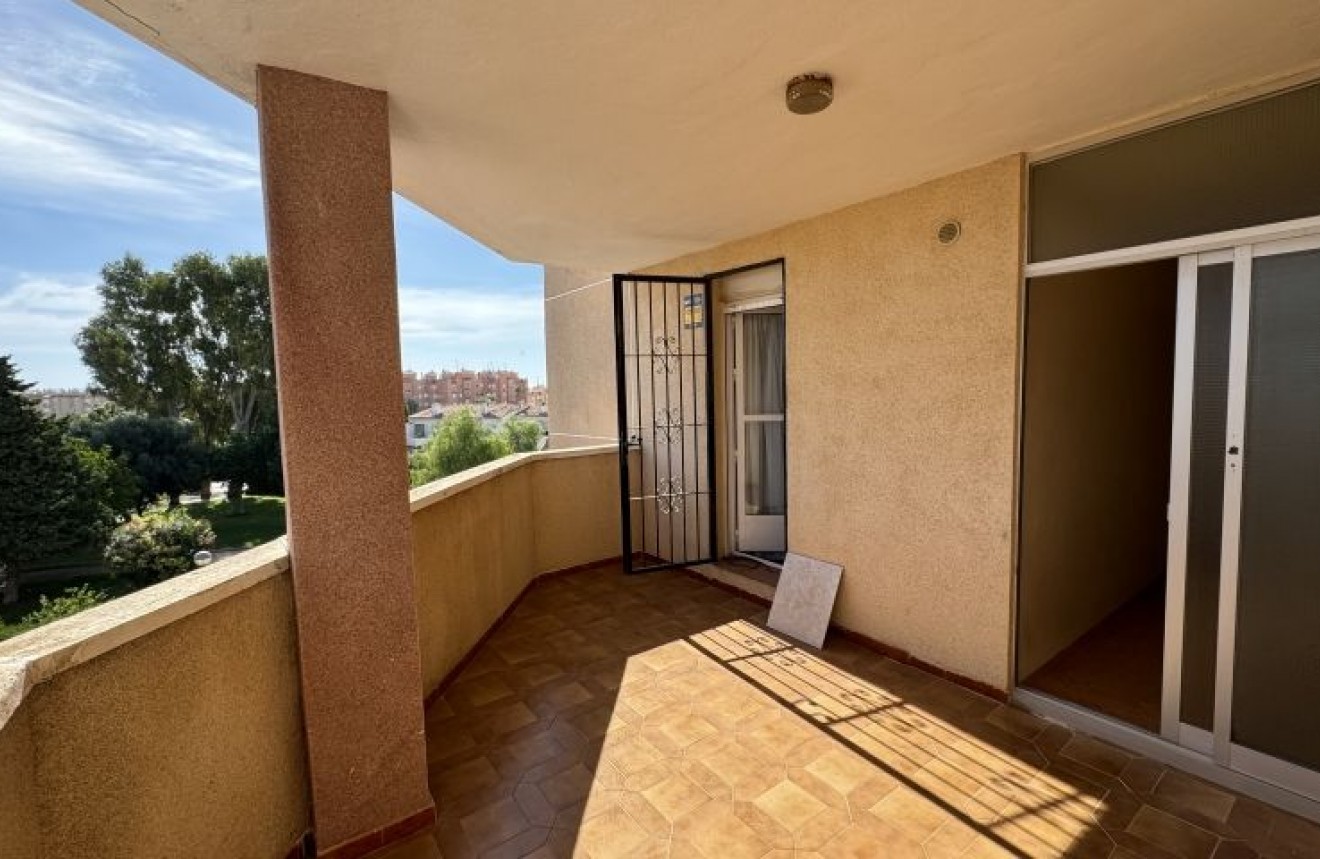 Resale - Apartment / flat -
Orihuela Costa - Costa Blanca