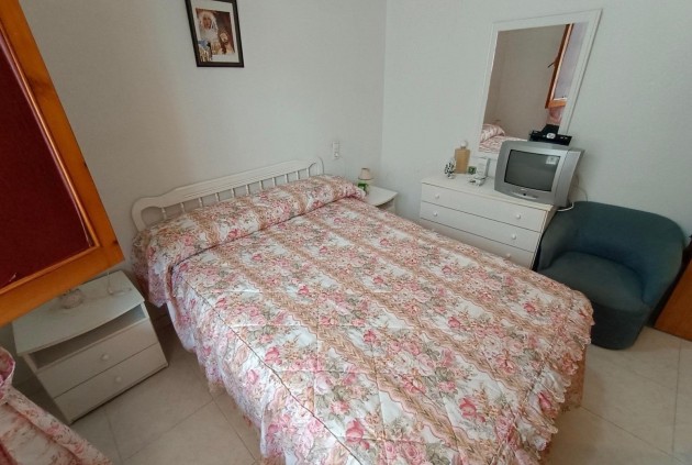 Resale - Apartment / flat -
Torrevieja - Estacion de autobuses