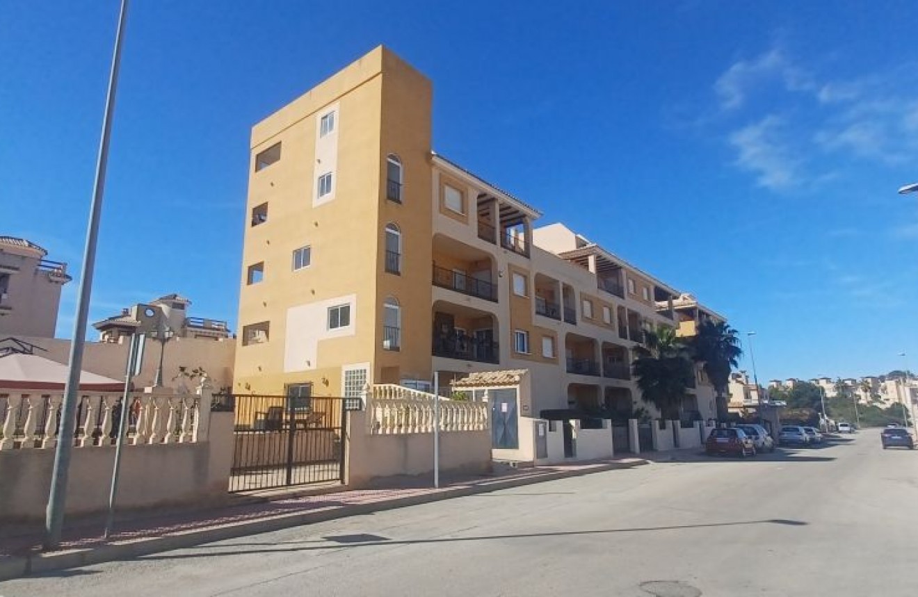 Aus zweiter Hand - Wohnung -
Orihuela Costa - Costa Blanca