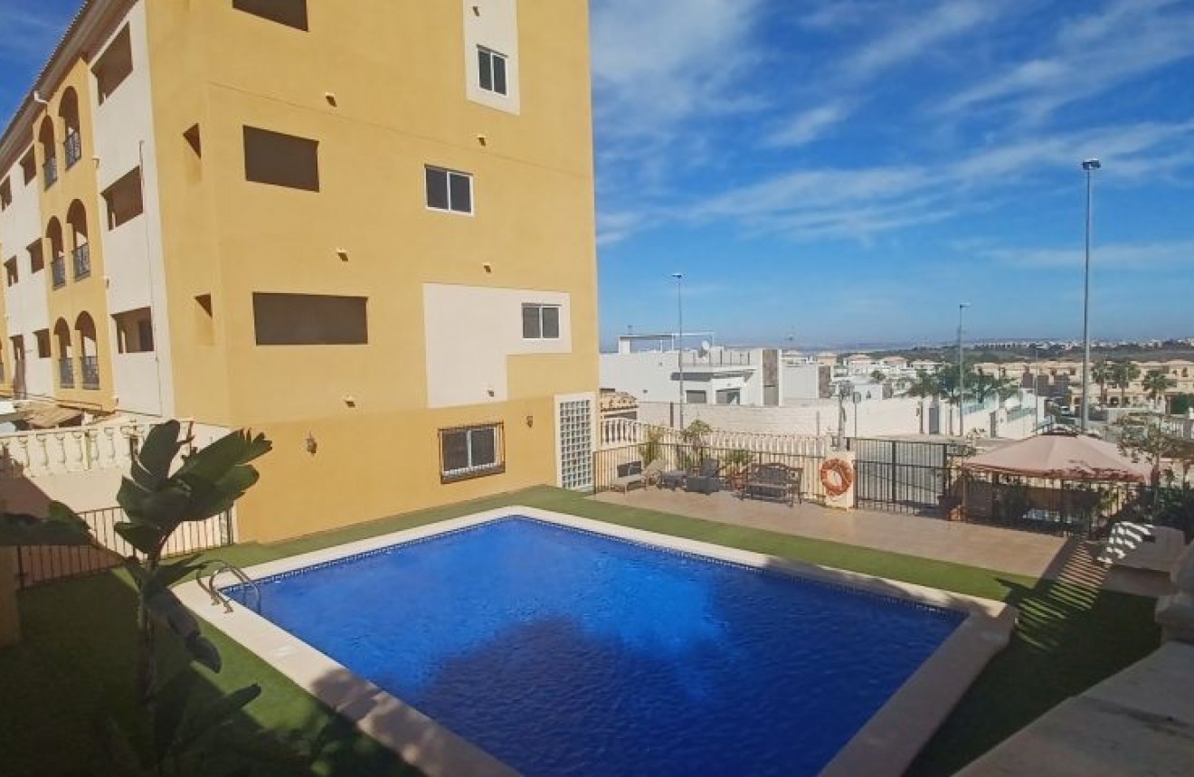 Aus zweiter Hand - Wohnung -
Orihuela Costa - Costa Blanca