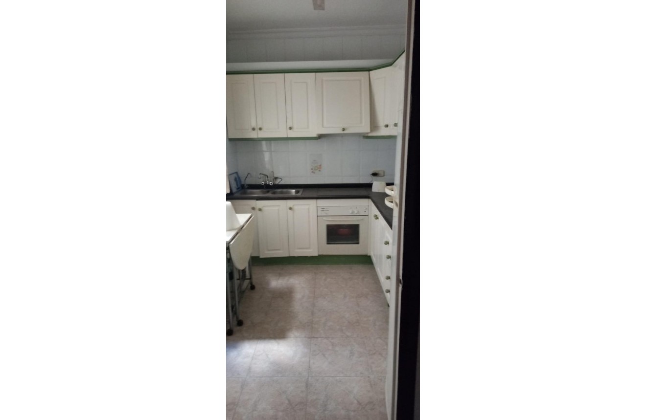 Tweedehands - Appartement / flat -
Orihuela - Zona Centro