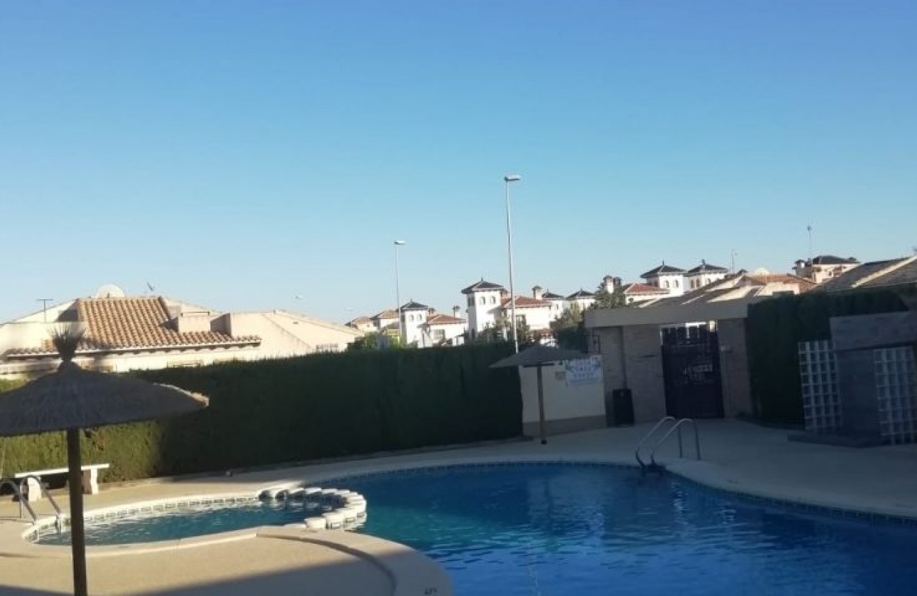 Aus zweiter Hand - Wohnung -
Orihuela Costa - Costa Blanca