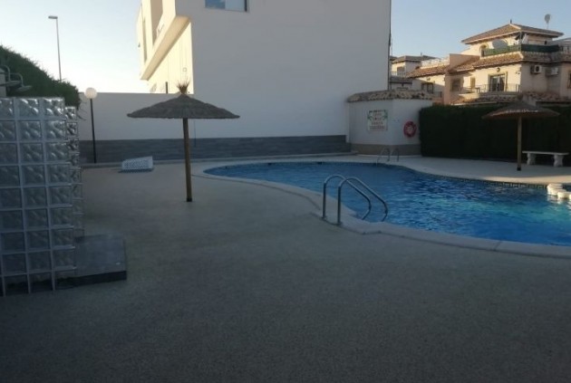 Aus zweiter Hand - Wohnung -
Orihuela Costa - Costa Blanca