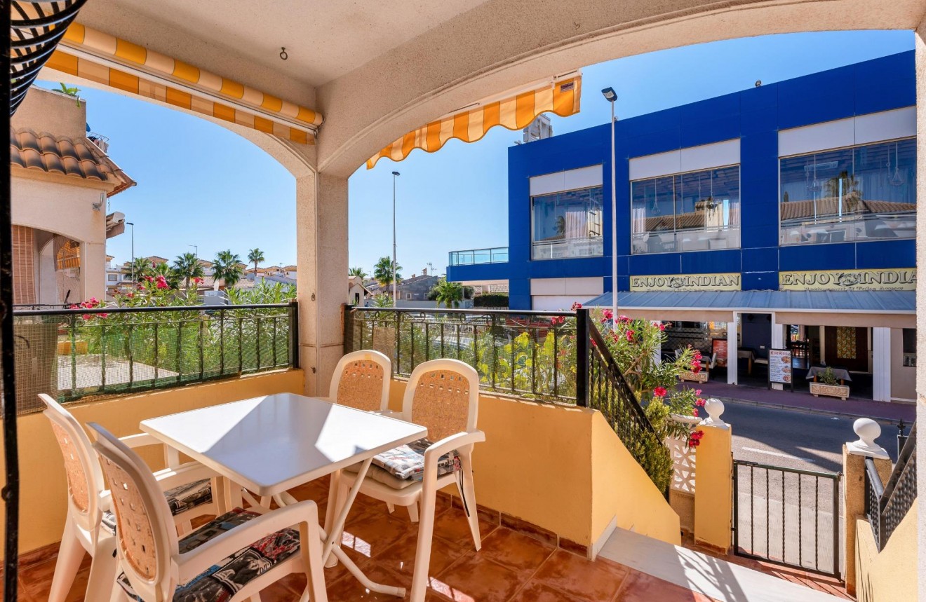 Resale - Bungalow -
Torrevieja - aguas nuevas