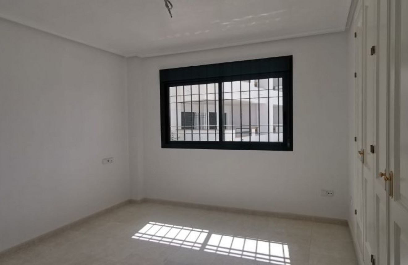 Segunda mano - Apartamento / piso -
Orihuela Costa - Costa Blanca