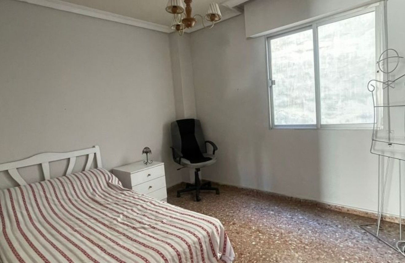 Resale - Apartment / flat -
Torrevieja - Costa Blanca