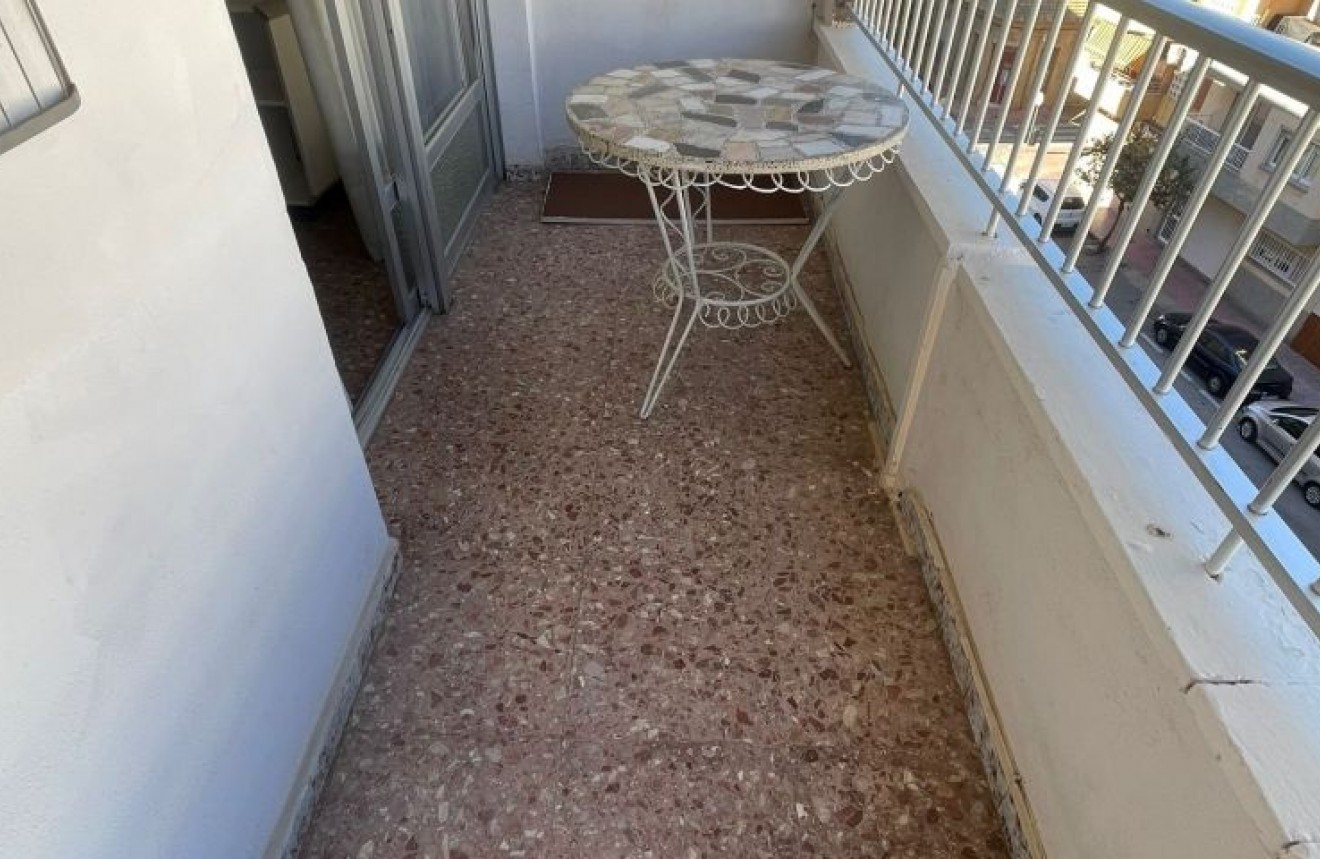 Resale - Apartment / flat -
Torrevieja - Costa Blanca