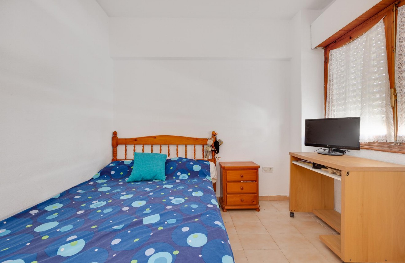 Z drugiej ręki - Bungalow -
Torrevieja - Costa Blanca