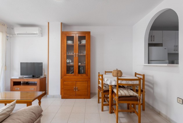 Resale - Apartment / flat -
Torrevieja - Playa de los Locos